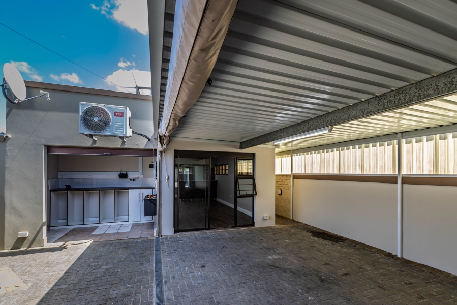 6 Bedroom Property for Sale in Dorchester Heights Eastern Cape